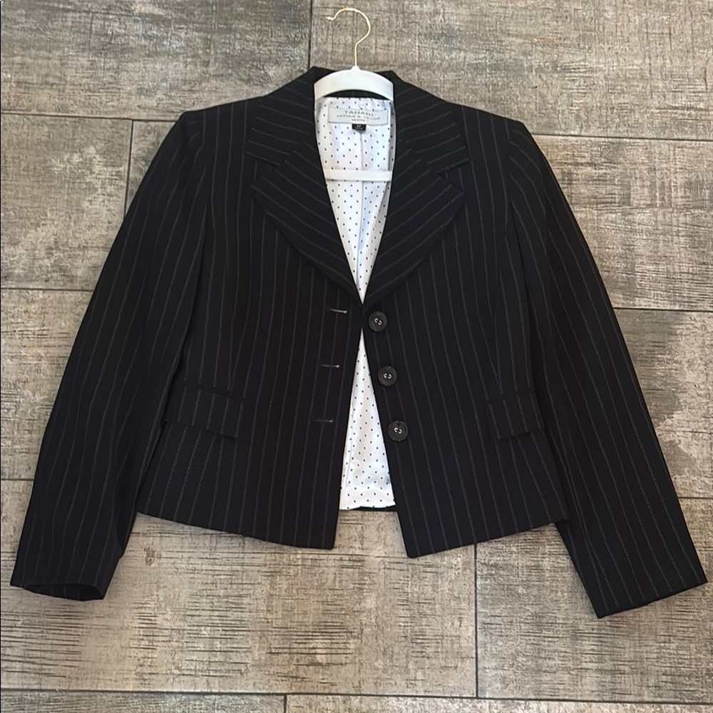Tahari Women's Black Pinstripe Tahari Blazer